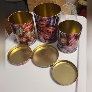 NWOT - Set of 3 Nesting Christmas Holiday Tins